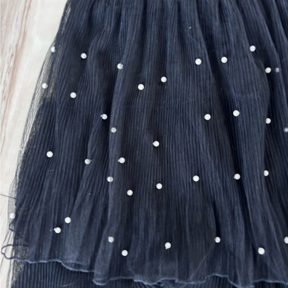 Elegant Black Layered Skirt with Pearl Accents - Picture 3 of 3